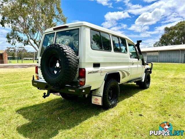 1998 TOYOTA LANDCRUISER (4X4) HZJ75RP CAB CHASSIS