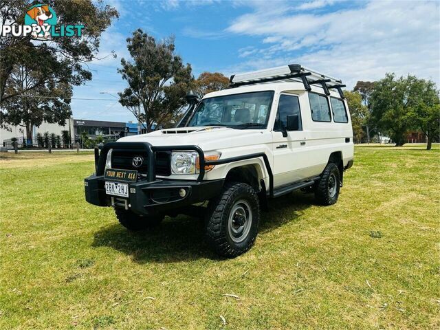 2017 TOYOTA LANDCRUISER WORKMATE (4X4) 2 SEAT VDJ78R MY18 TROOP CARRIER