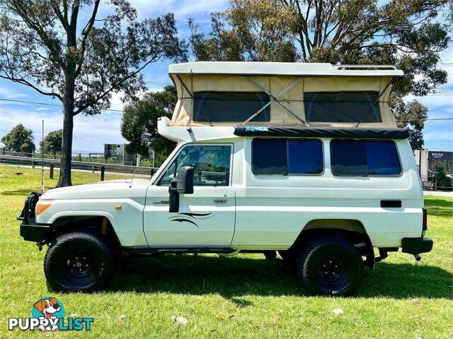 2009 TOYOTA LANDCRUISER WORKMATE (4X4) 3 SEAT VDJ78R TROOP CARRIER