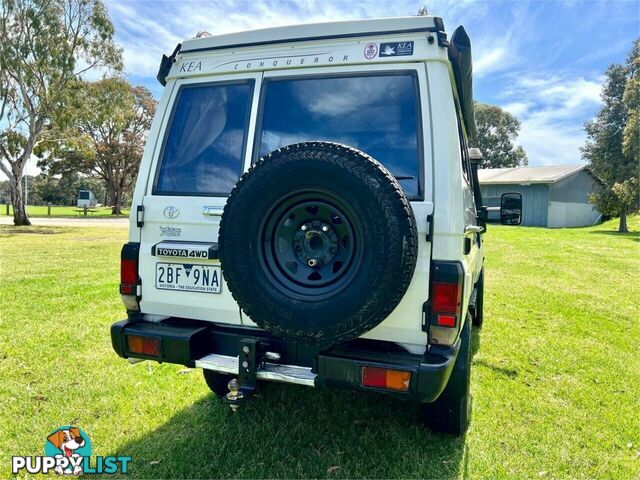 2009 TOYOTA LANDCRUISER WORKMATE (4X4) 3 SEAT VDJ78R TROOP CARRIER