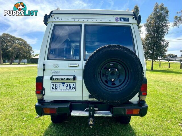 2009 TOYOTA LANDCRUISER WORKMATE (4X4) 3 SEAT VDJ78R TROOP CARRIER