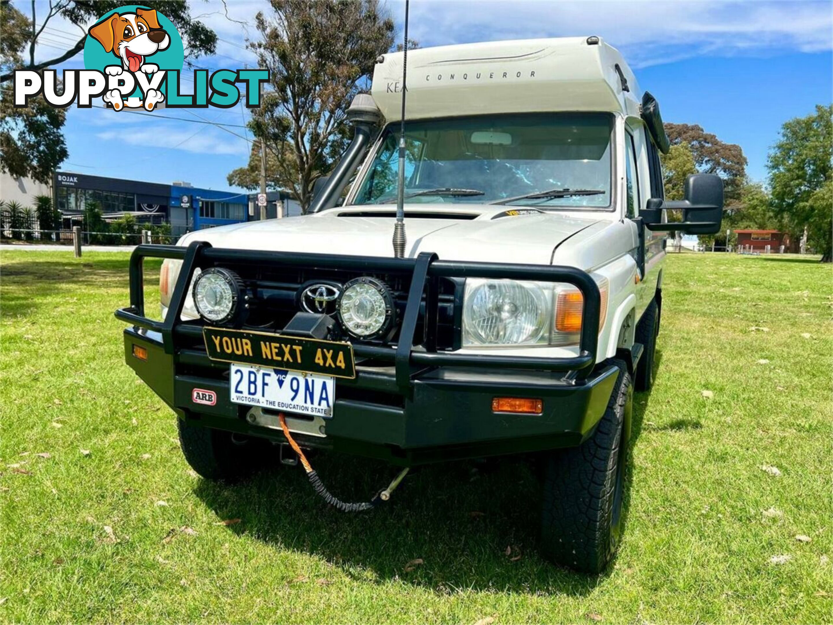 2009 TOYOTA LANDCRUISER WORKMATE (4X4) 3 SEAT VDJ78R TROOP CARRIER