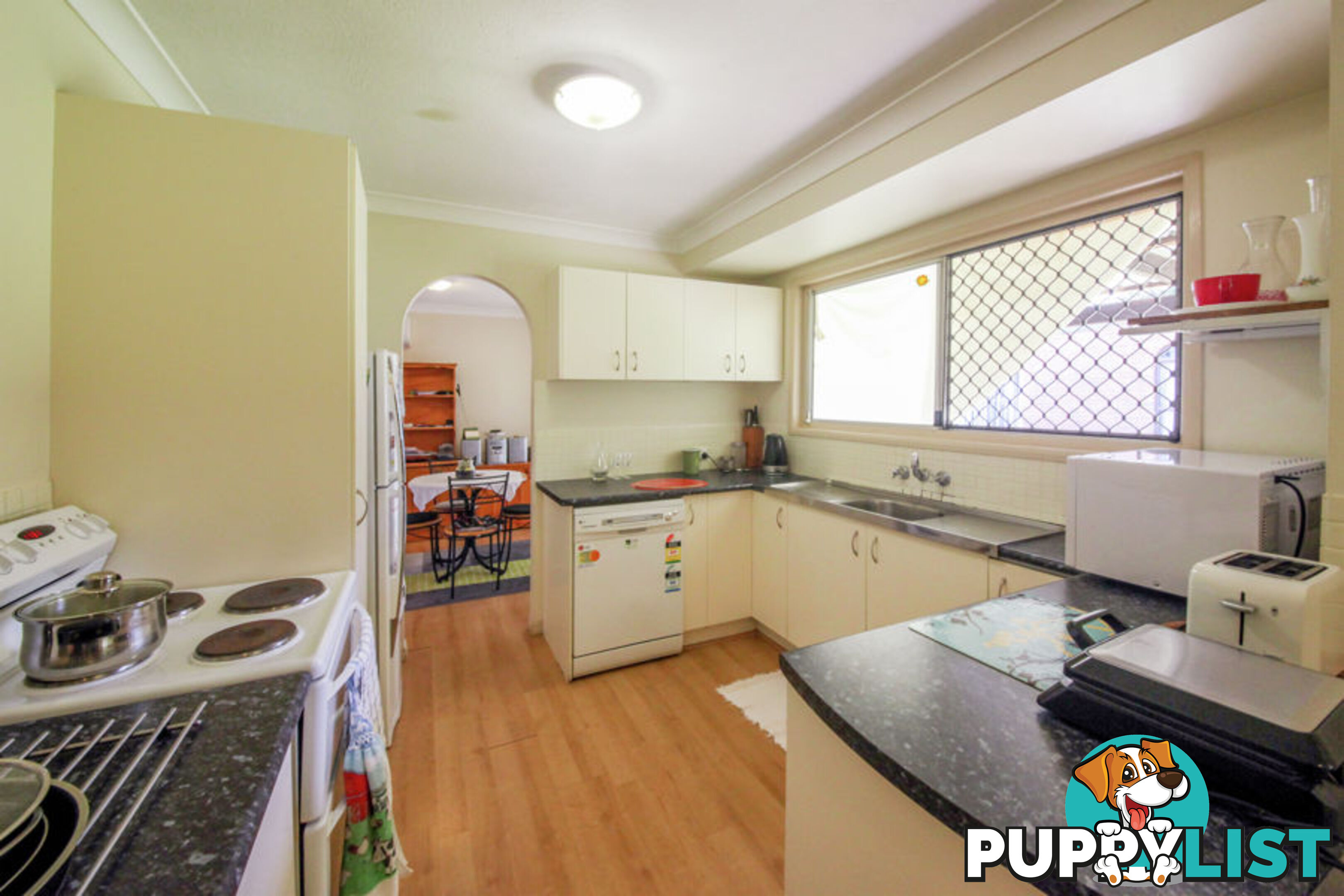 9 Tansey Drive TANAH MERAH QLD 4128