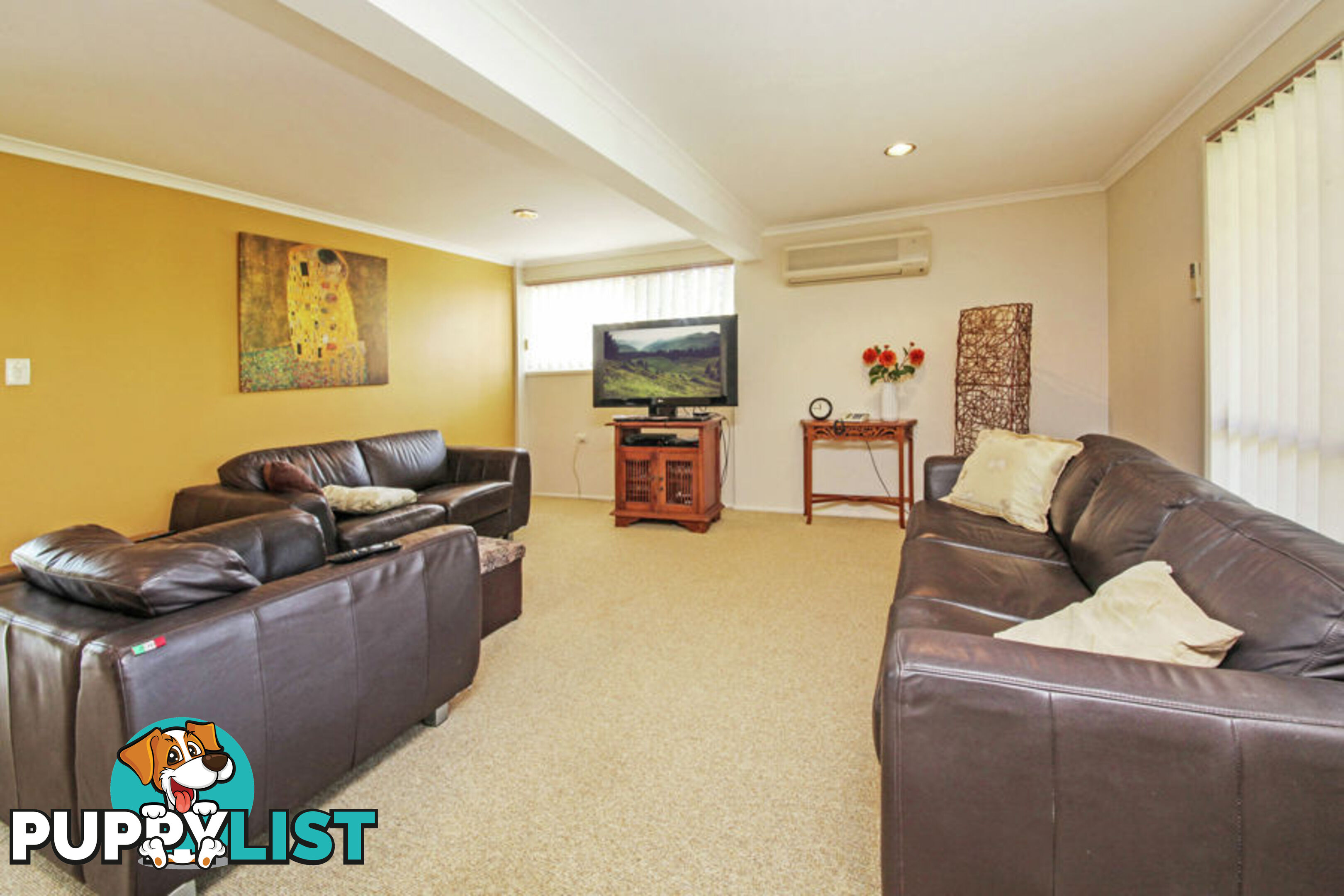 43 Frinton Street WISHART QLD 4122