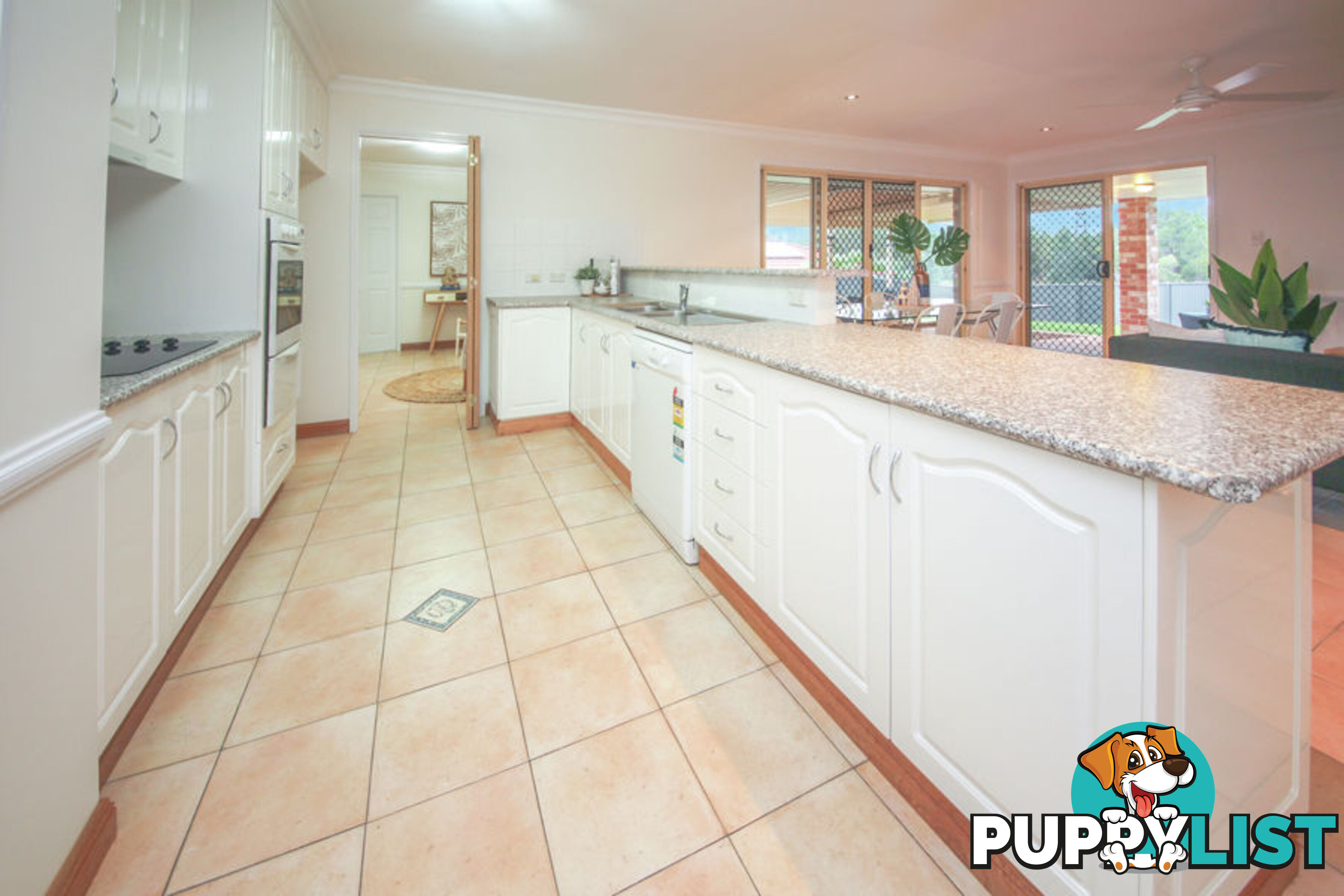35 Kentwell Place WISHART QLD 4122