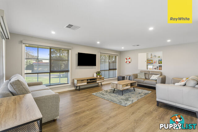 233 Ninth Ave ROSEBUD VIC 3939
