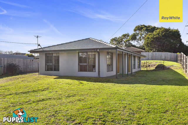 233 Ninth Ave ROSEBUD VIC 3939