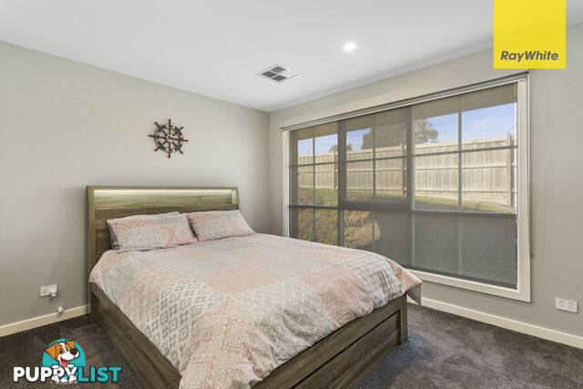 233 Ninth Ave ROSEBUD VIC 3939