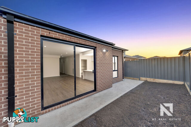 9 Hemmingway Drive Rockbank VIC 3335