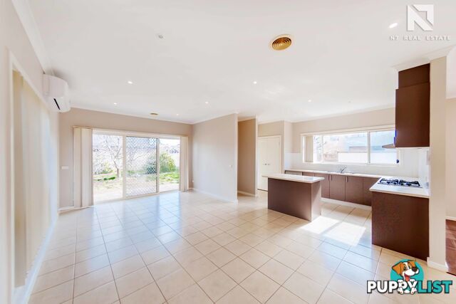 30 Broadway Caroline Springs VIC 3023