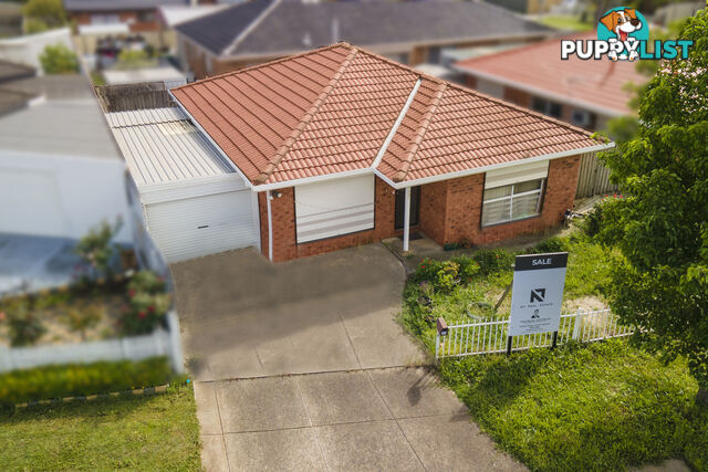 24 Wilpena Court St Albans VIC 3021