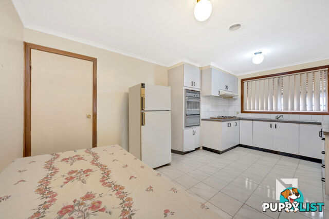 24 Wilpena Court St Albans VIC 3021