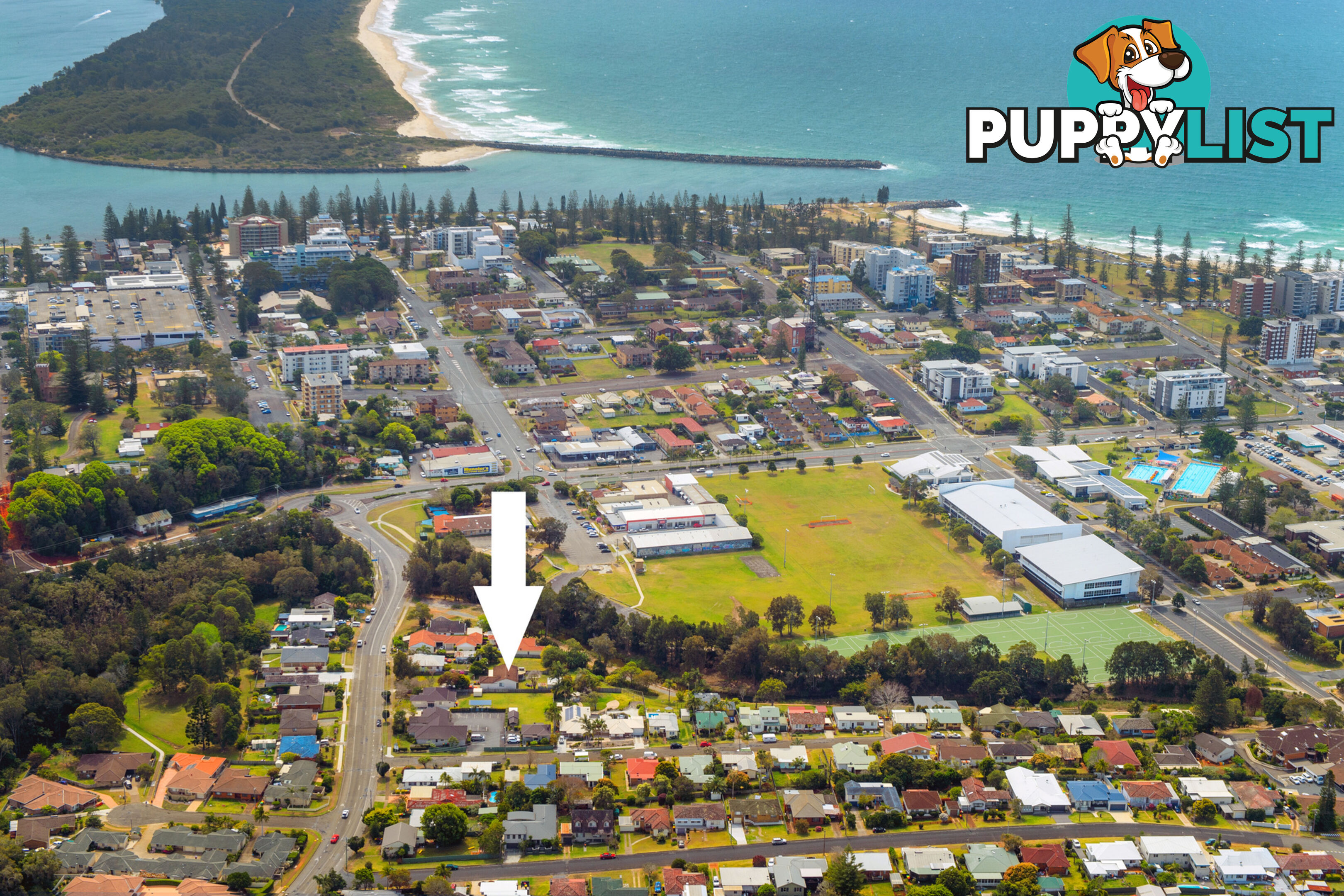 8 Lake Road PORT MACQUARIE NSW 2444