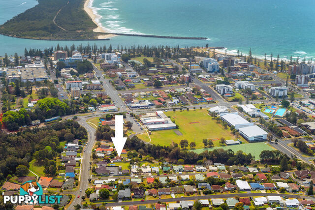 8 Lake Road PORT MACQUARIE NSW 2444