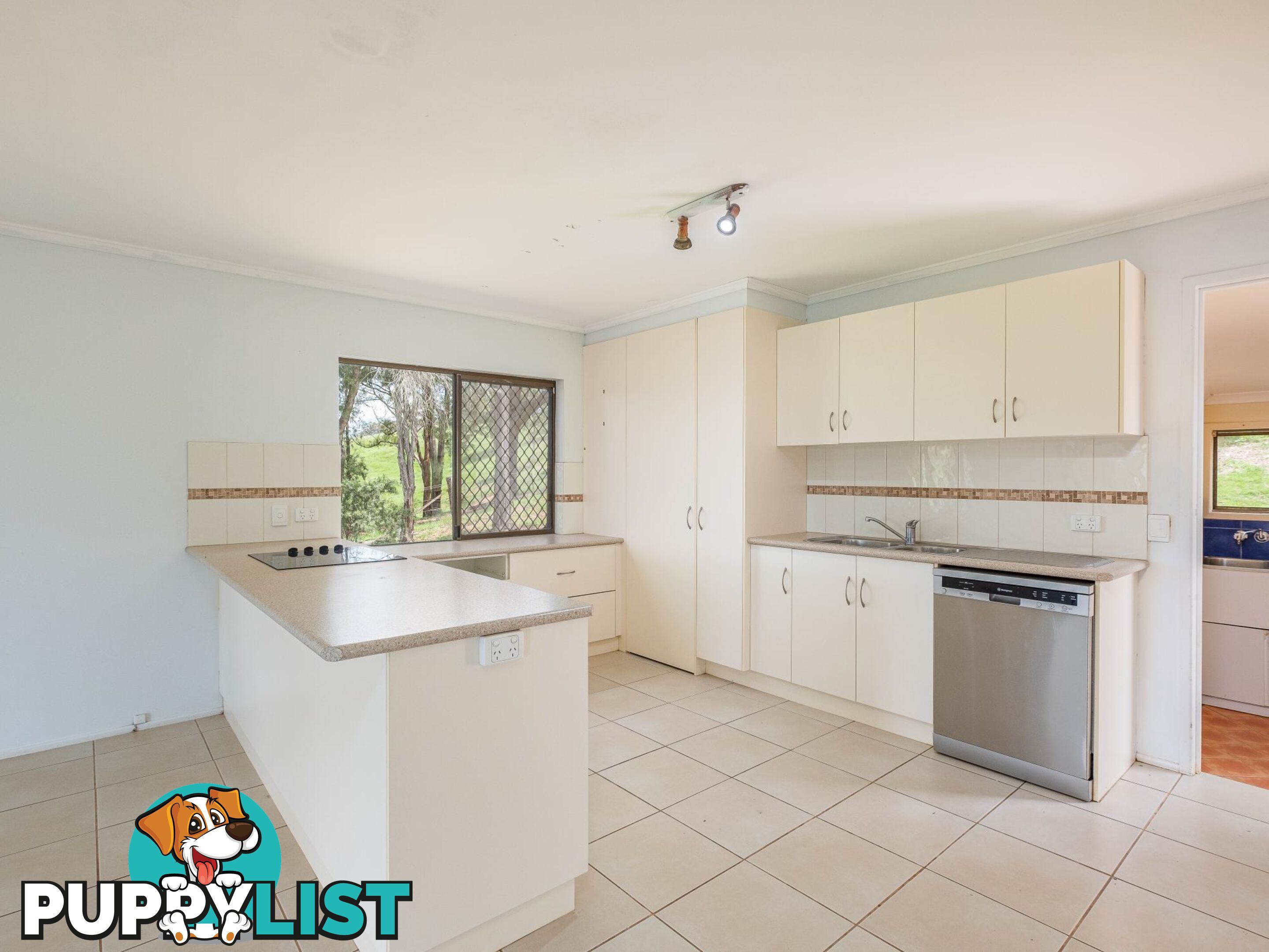 143 Phillips Road VETERAN QLD 4570