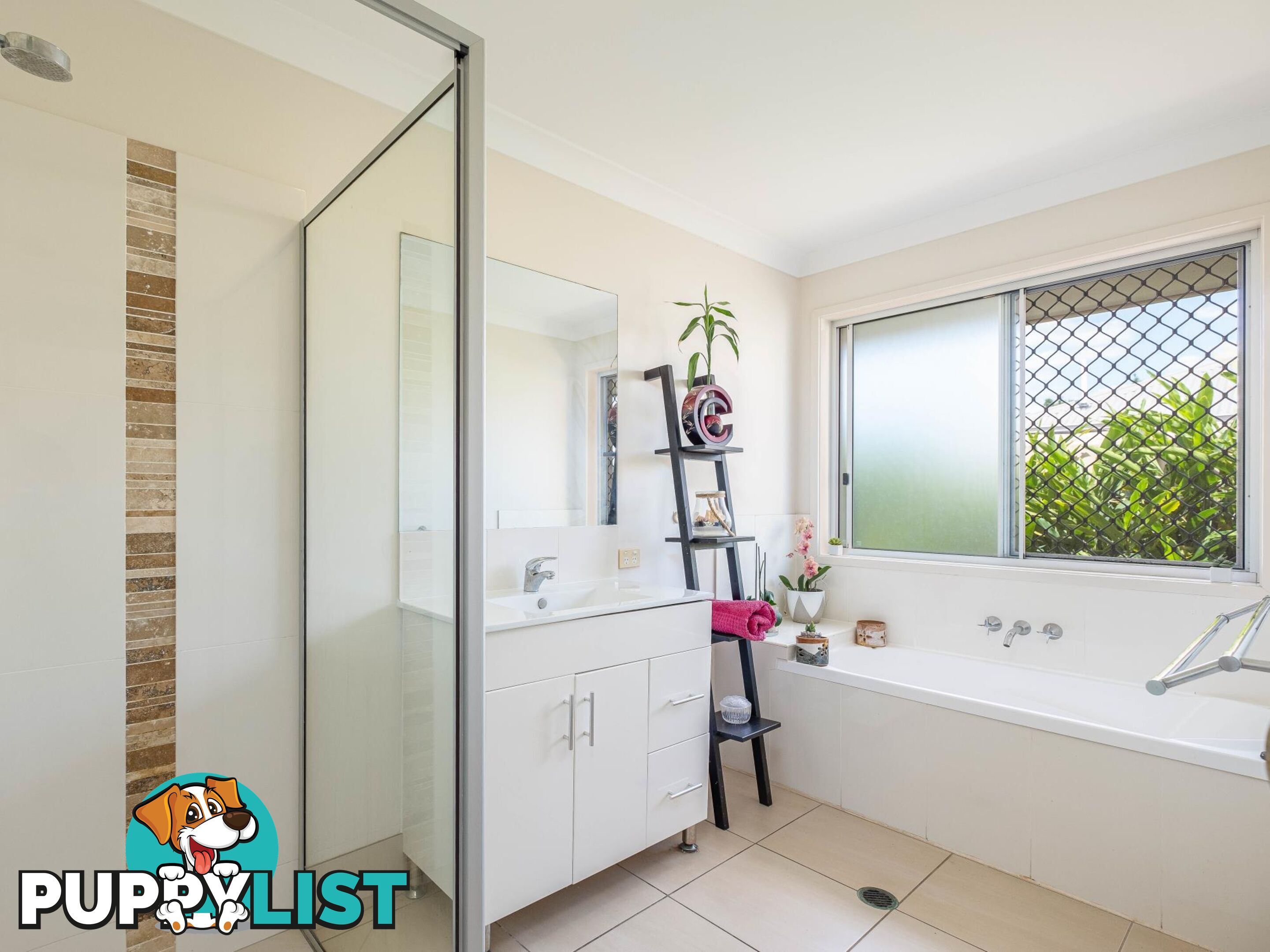 37 Presidential Avenue JONES HILL QLD 4570