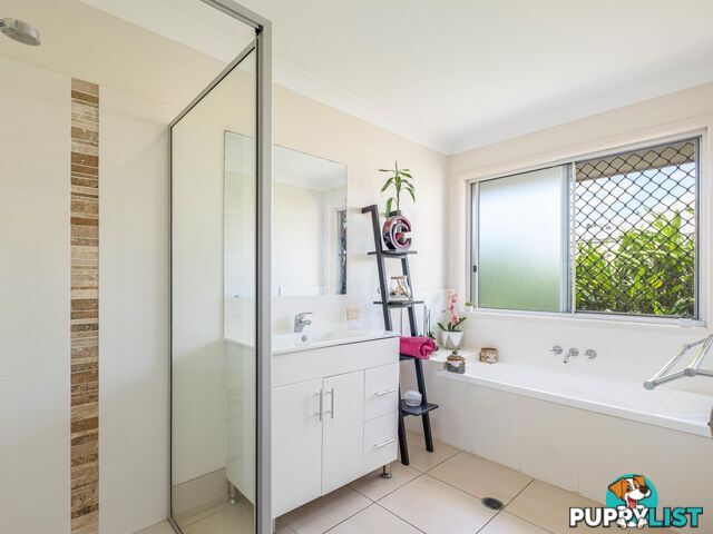 37 Presidential Avenue JONES HILL QLD 4570