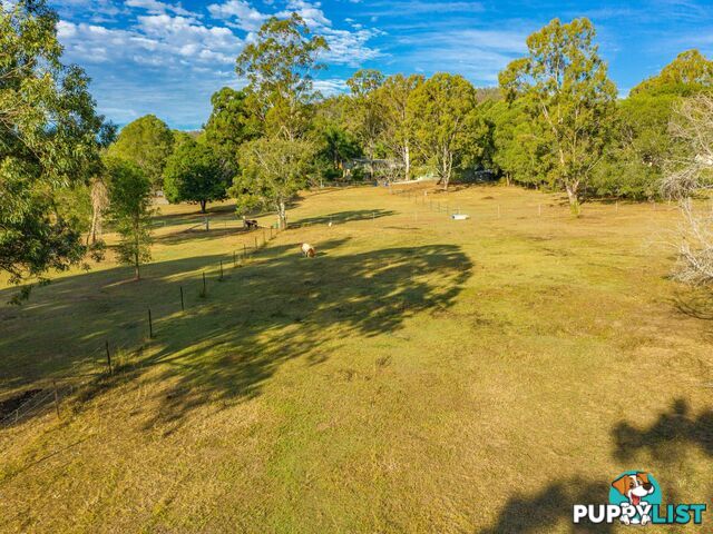 64 Hawkins Road WIDGEE QLD 4570