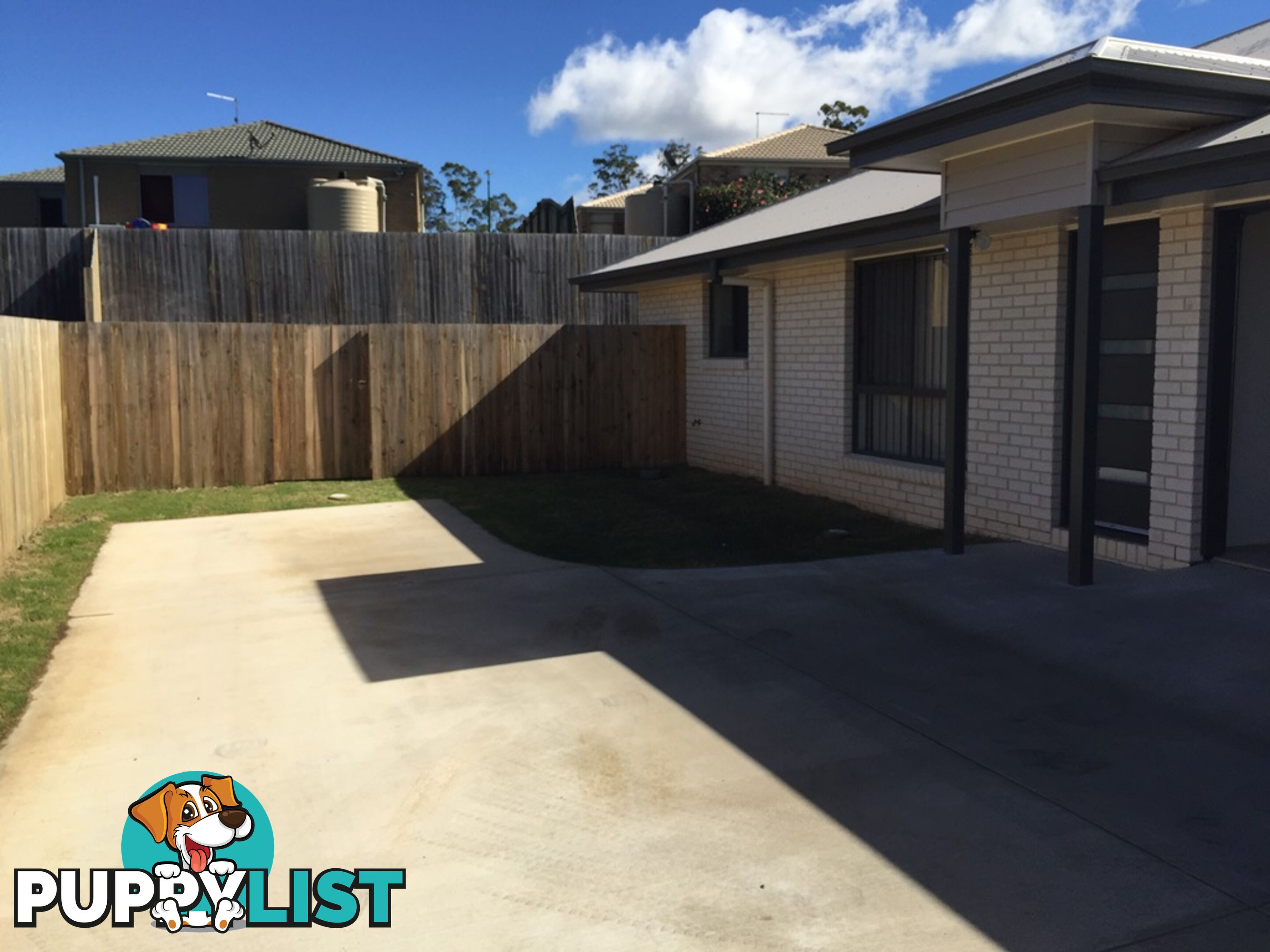 2/8 Trafalgar Court SOUTHSIDE QLD 4570