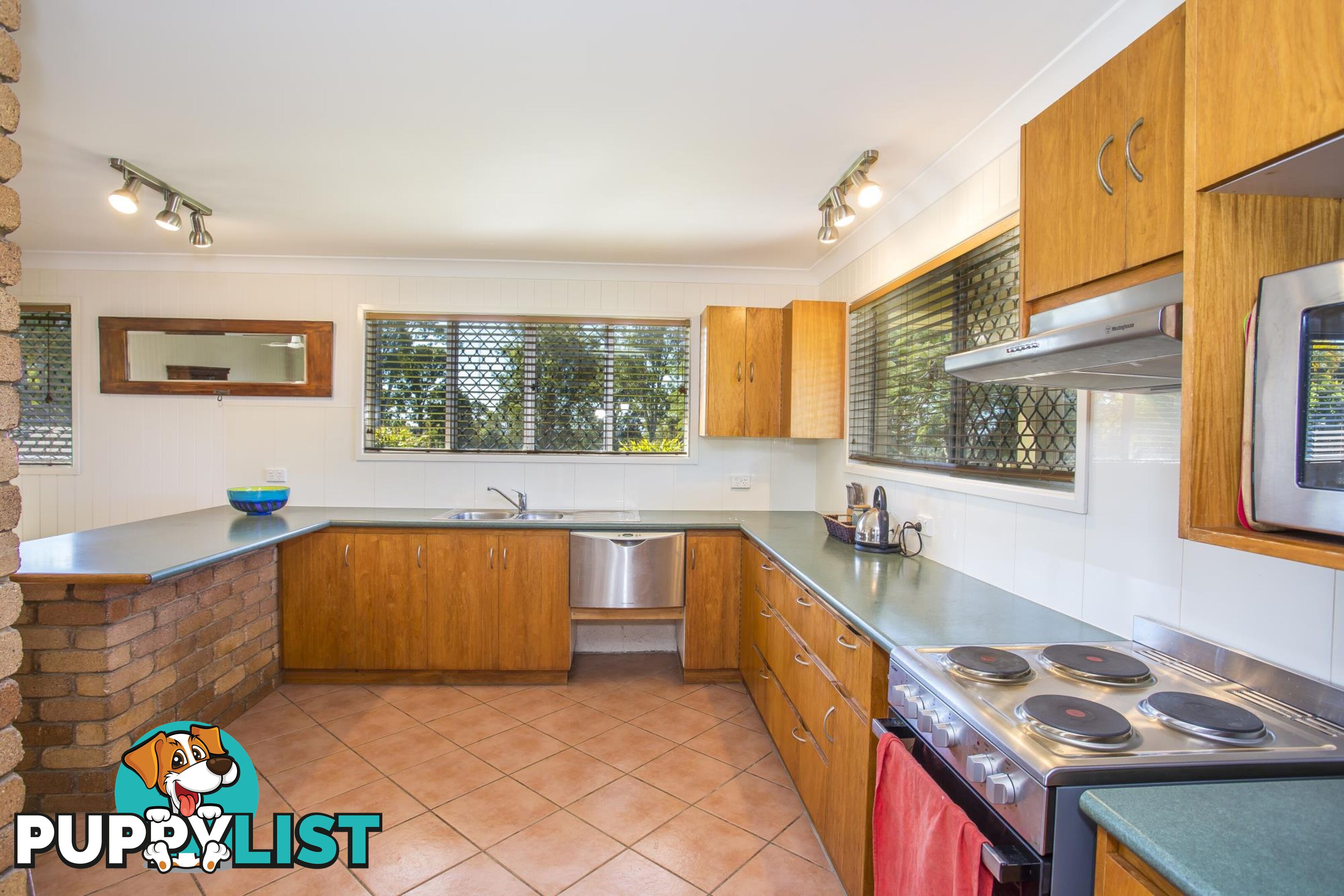 11 Feltom Court THE DAWN QLD 4570