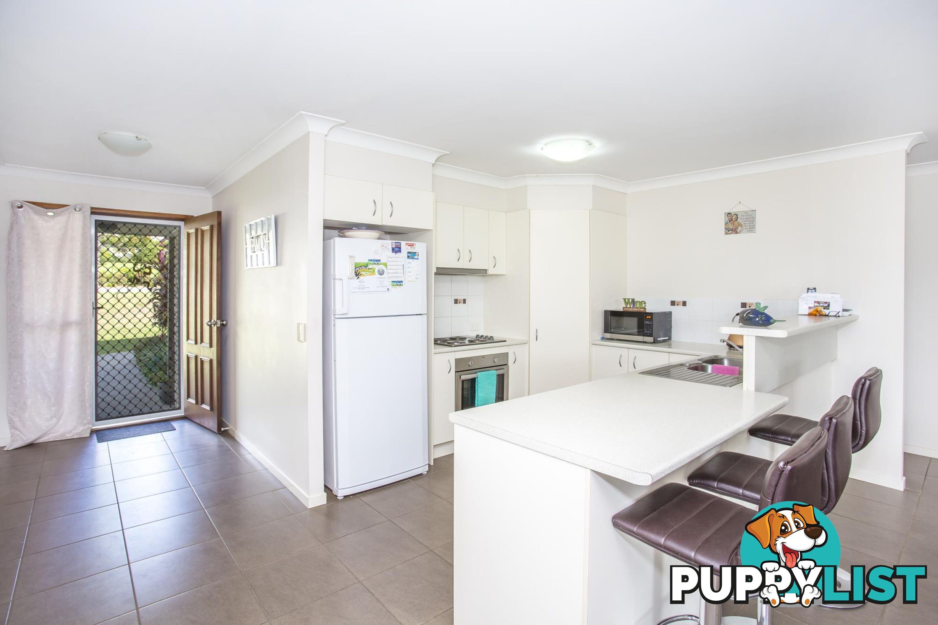 6 Premier Avenue JONES HILL QLD 4570