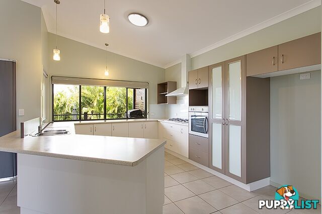 6 Oxley Court SOUTHSIDE QLD 4570