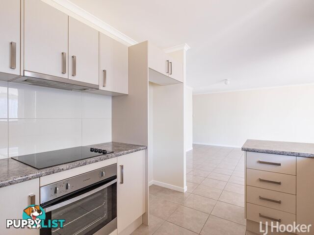 1/8 Wisteria Lane SOUTHSIDE QLD 4570