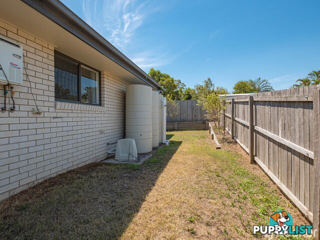 1/8 Wisteria Lane SOUTHSIDE QLD 4570