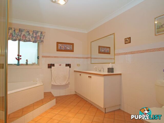 6 Marlin Place SUSSEX INLET NSW 2540