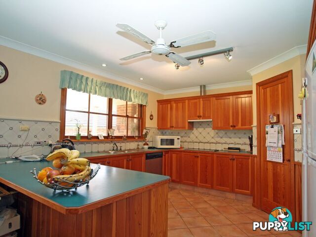 6 Marlin Place SUSSEX INLET NSW 2540