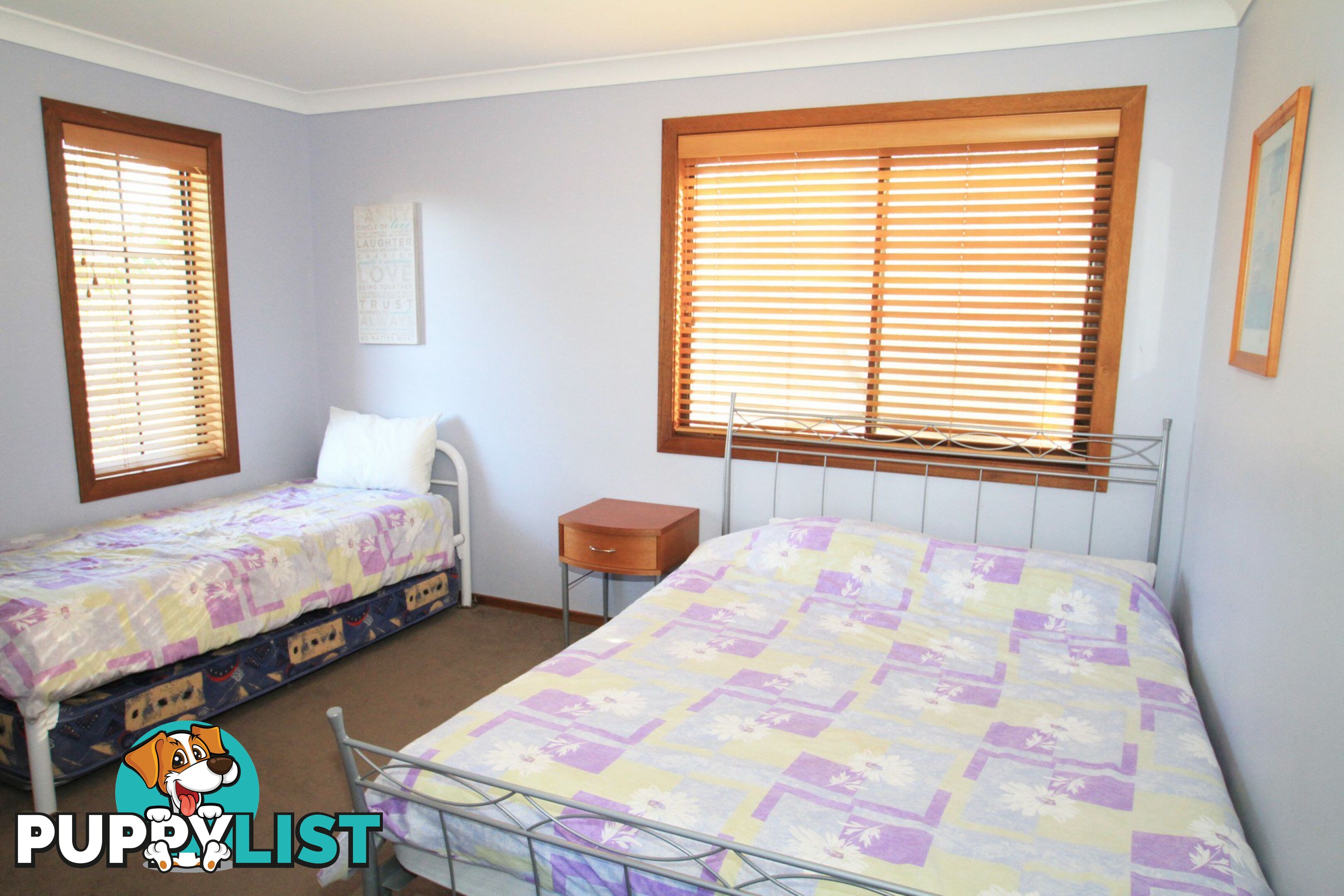 8 Thora Street SUSSEX INLET NSW 2540