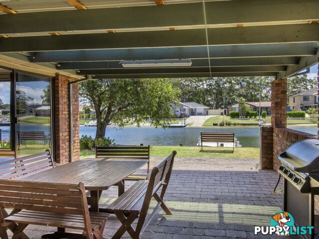 16 Thora Street SUSSEX INLET NSW 2540