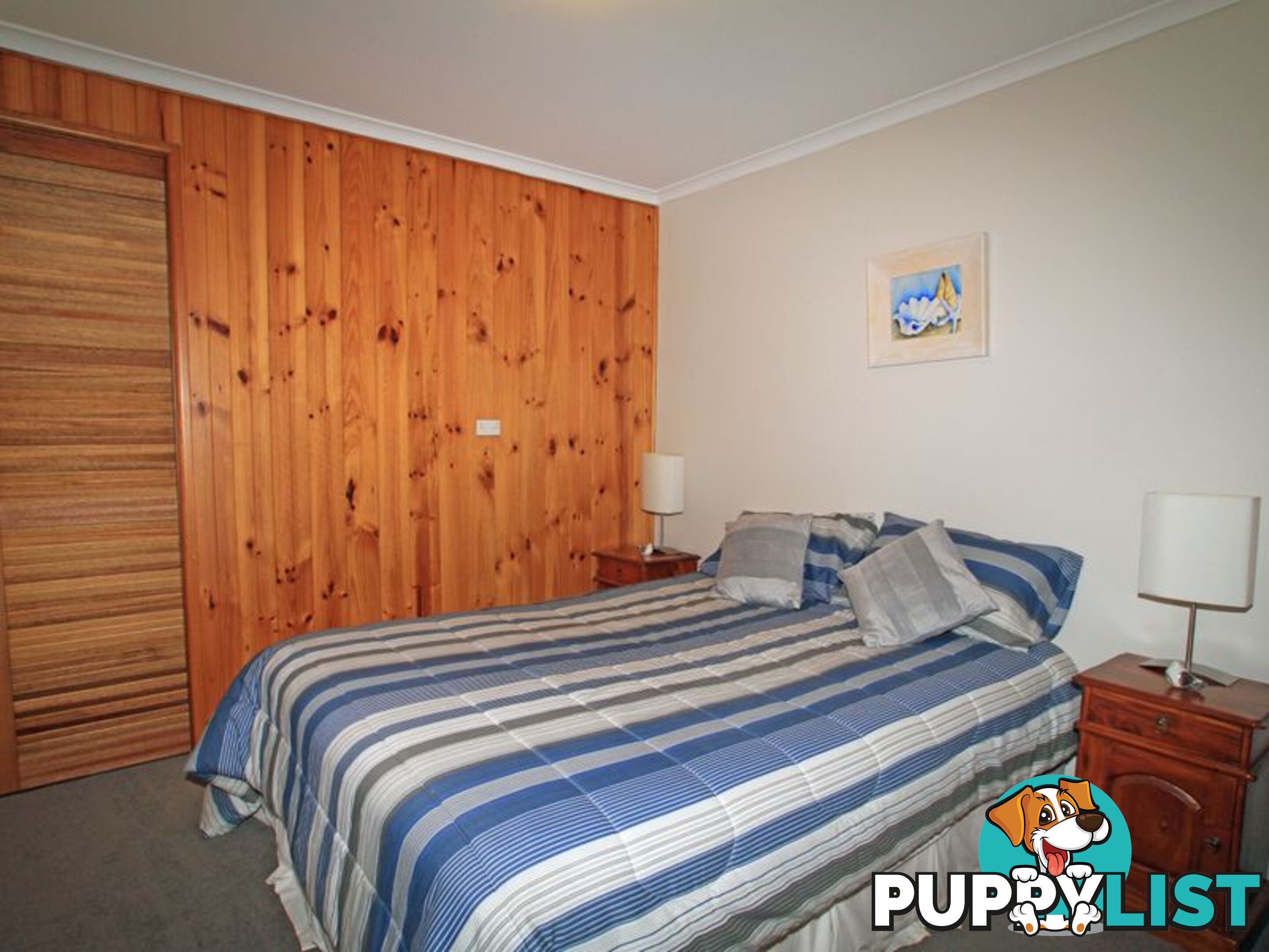 8 Alamein Street SUSSEX INLET NSW 2540