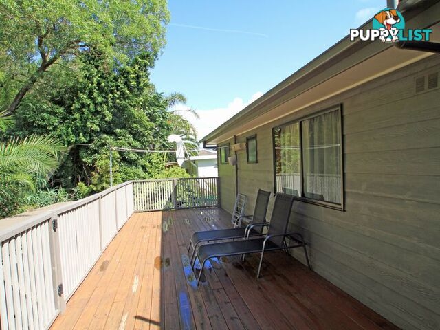 8 Alamein Street SUSSEX INLET NSW 2540