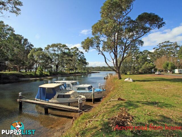 8 Alamein Street SUSSEX INLET NSW 2540