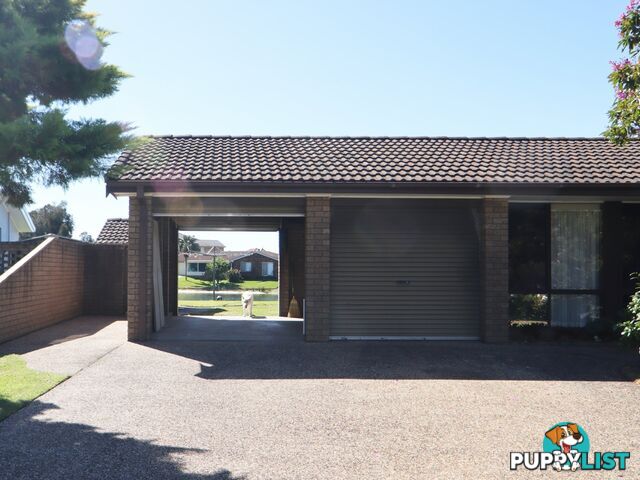 9 Cater Crescent SUSSEX INLET NSW 2540