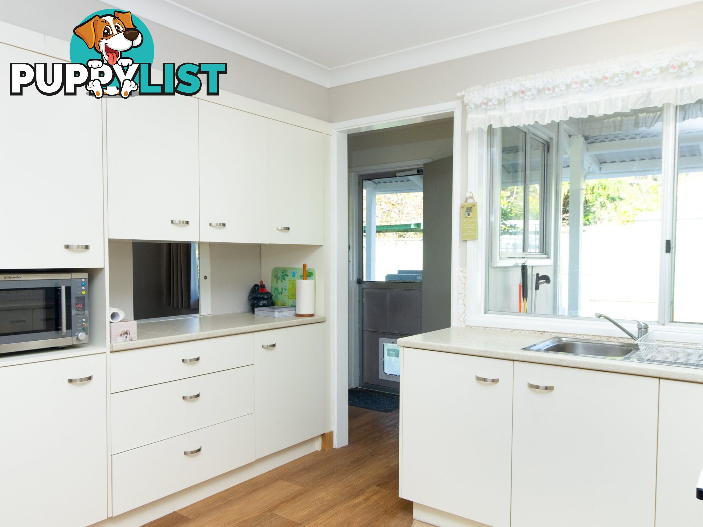 16 Boatharbour Drive SUSSEX INLET NSW 2540