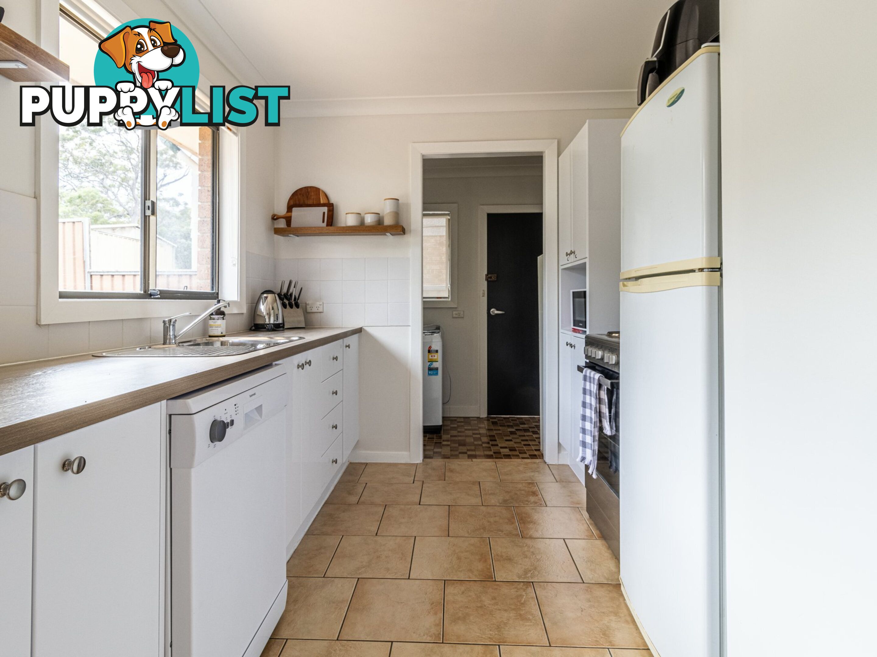 19 Ainsdale Street SUSSEX INLET NSW 2540