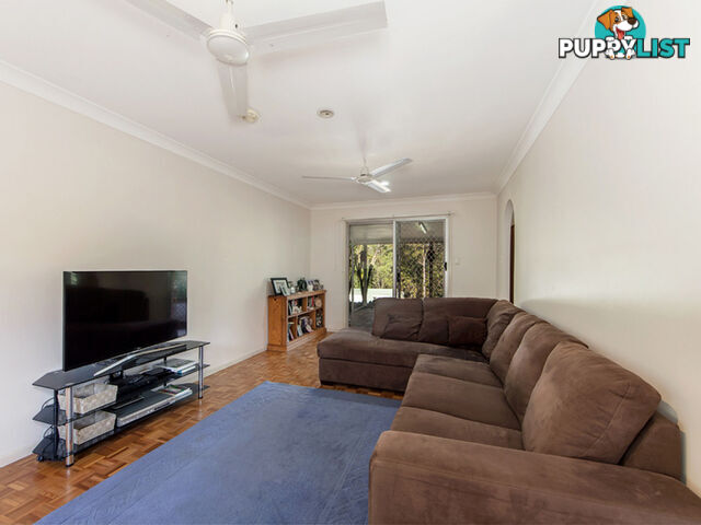 18 Hallett Avenue Camira QLD 4300