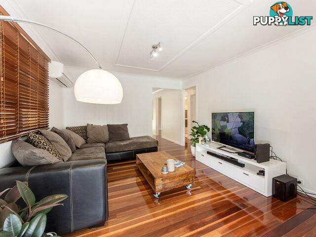 19 Simmons Road North Ipswich QLD 4305