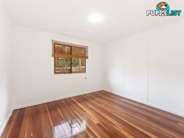19 Simmons Road North Ipswich QLD 4305