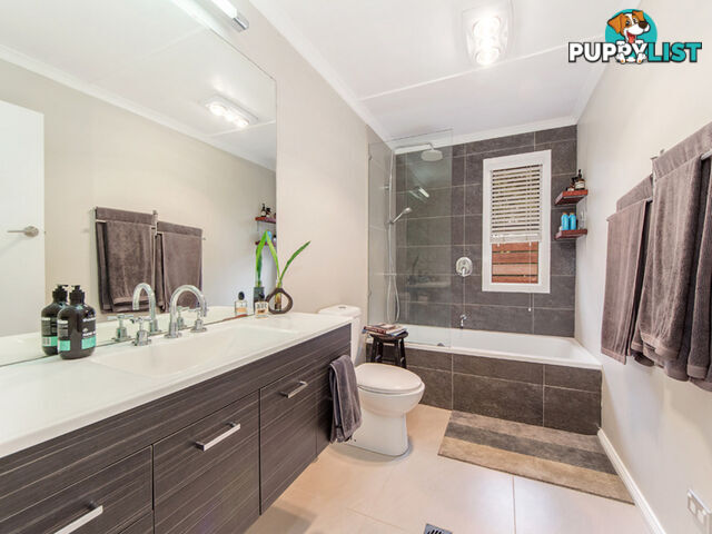 19 Simmons Road North Ipswich QLD 4305