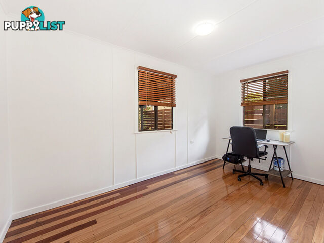 19 Simmons Road North Ipswich QLD 4305