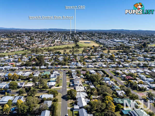 8 Trumpy Street Silkstone QLD 4304
