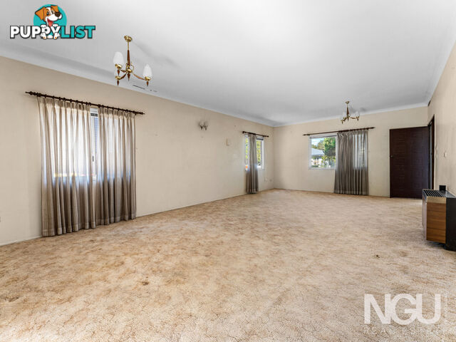 8 Trumpy Street Silkstone QLD 4304