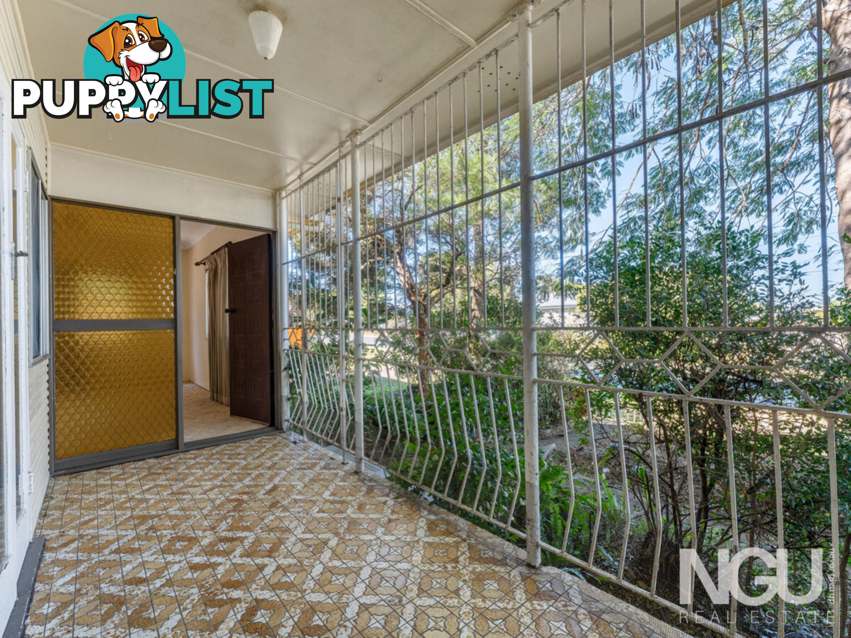 8 Trumpy Street Silkstone QLD 4304