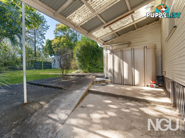 8 Trumpy Street Silkstone QLD 4304
