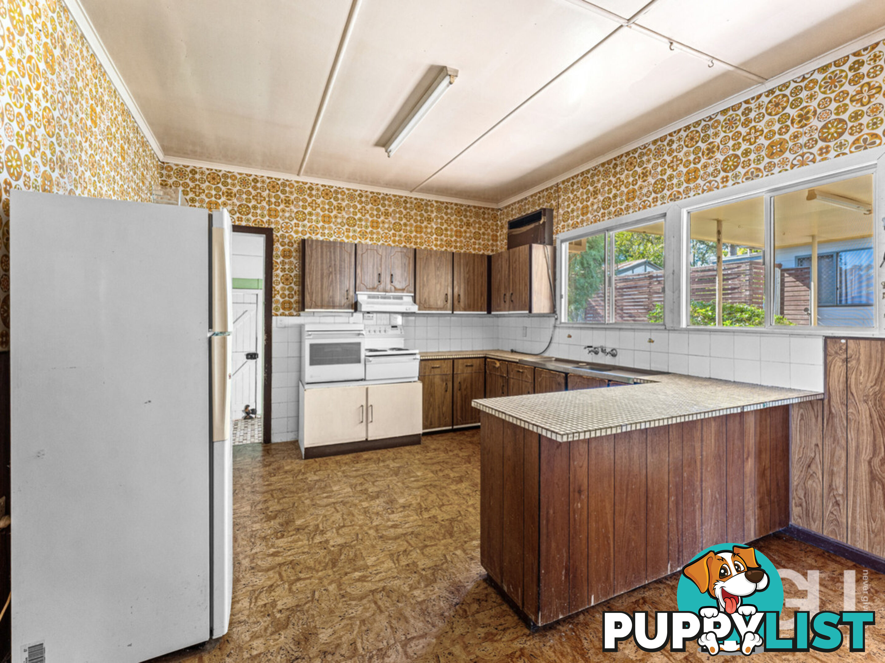 8 Trumpy Street Silkstone QLD 4304