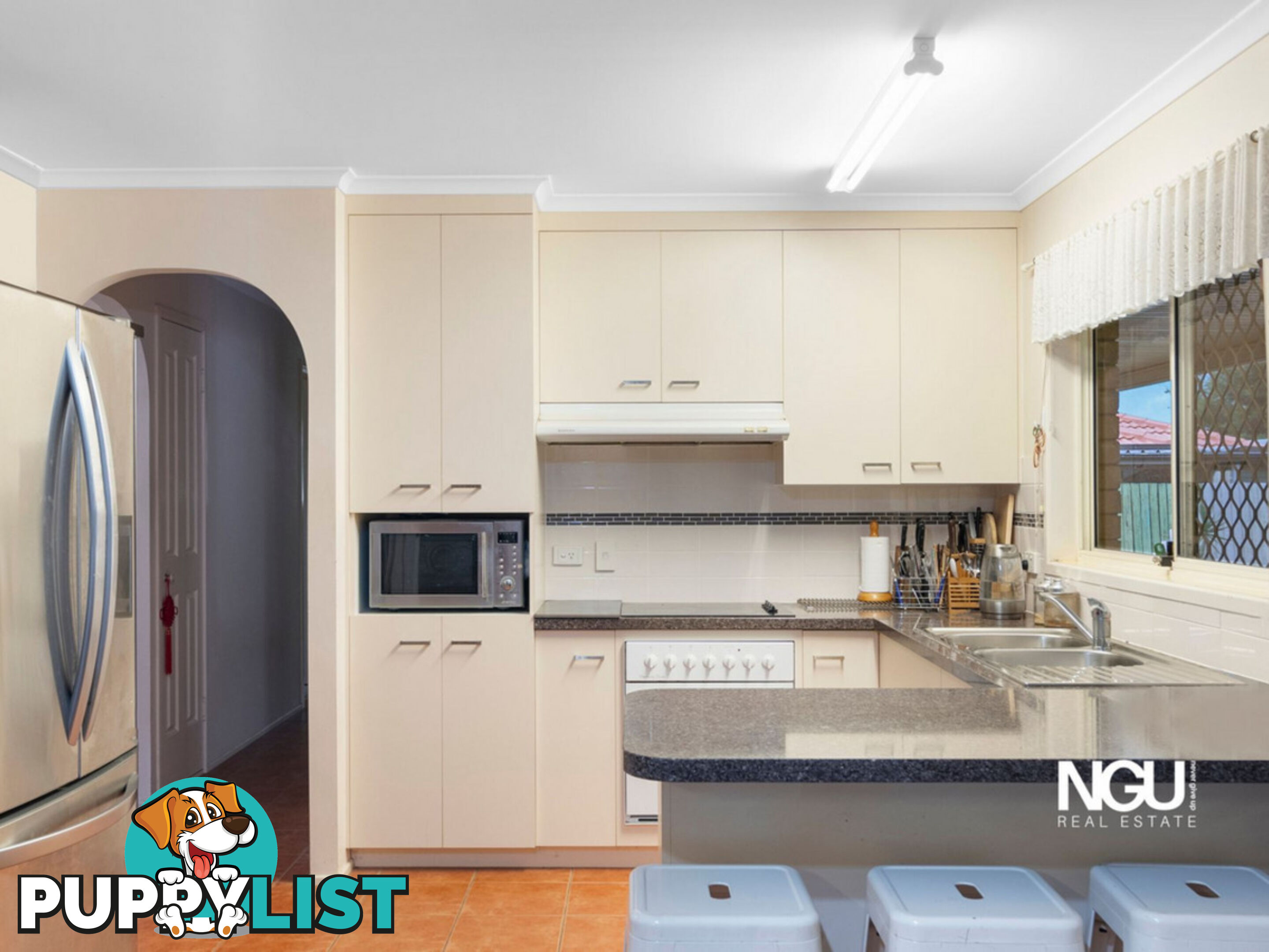 4 Jocelyn Court Raceview QLD 4305