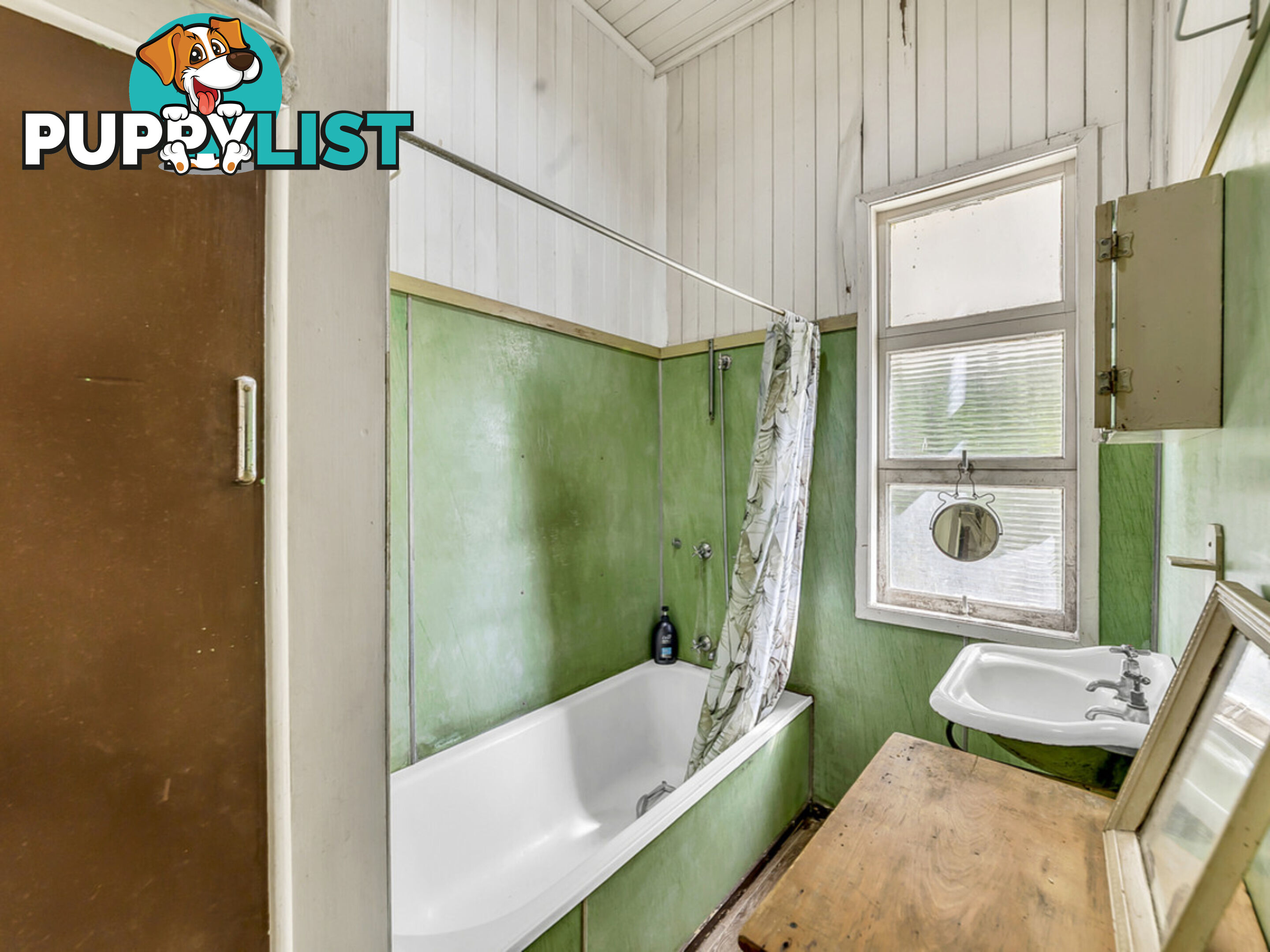 8 Brisbane Road East Ipswich QLD 4305